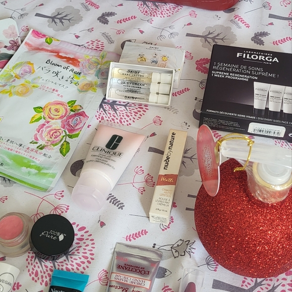 Beauty Set (19+ items) - Picture 5 of 11